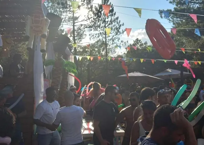 Camping - Piscine - Ef0aae *